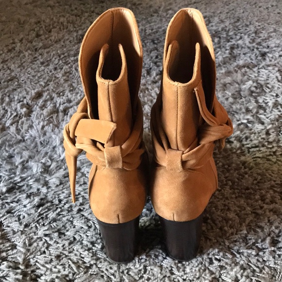 Banana Republic booties - Picture 3 of 5